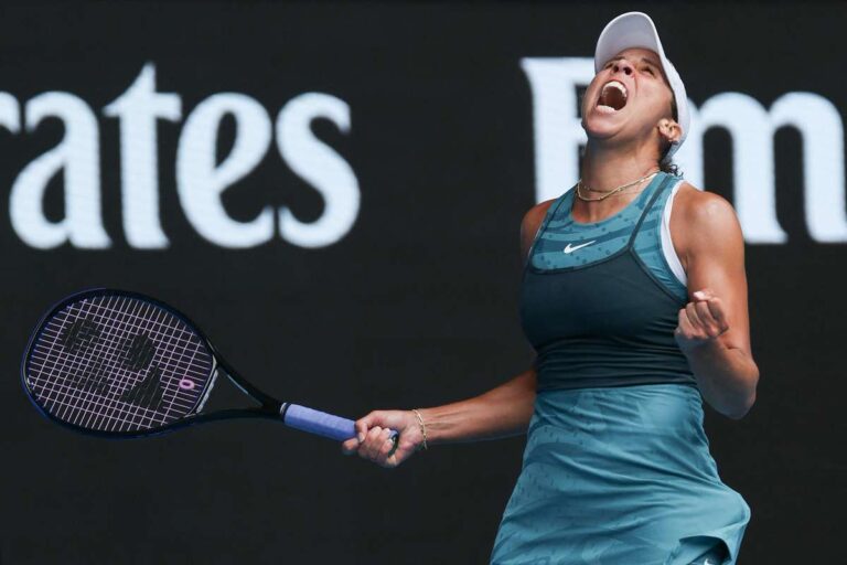 Madison Keys rallies to defeat Elina Svitolina and book a spot in the Australian Open semi-finals